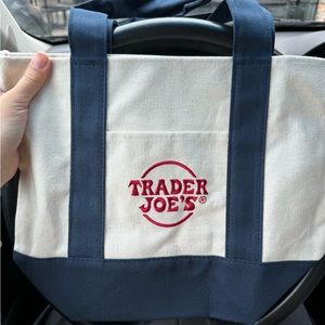 🔥LAST ONE!🔥1x NWT Trader Joe’s Mini Tote Bag Navy